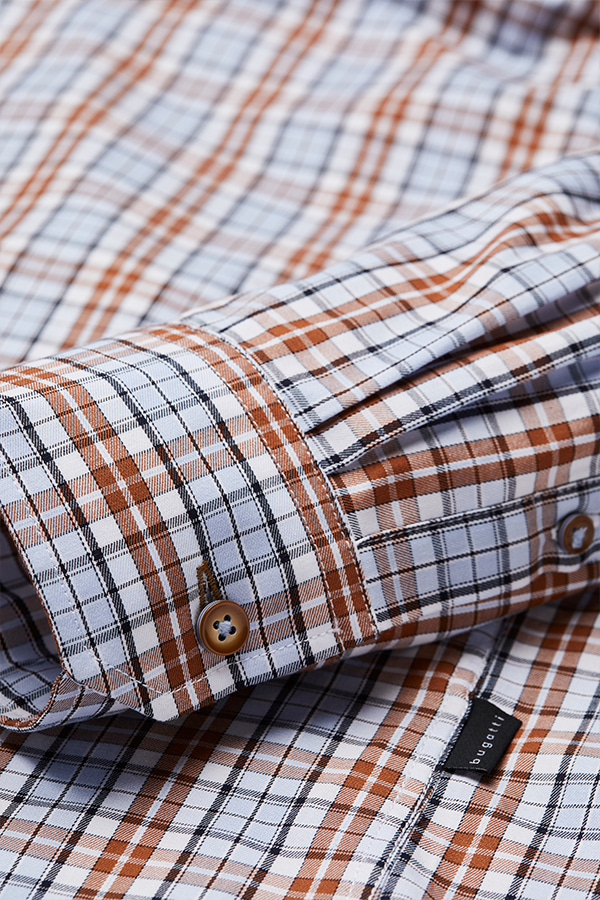 ΠΟΥΚΑΜΙΣΟ BUGATTI - 680 ΜΠΕΖ